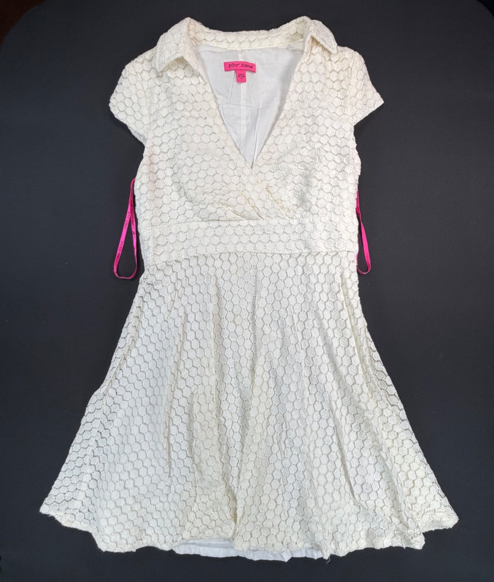 Betsy Johnson Short Sleeve White Lace Collar Dress (Women's 12)